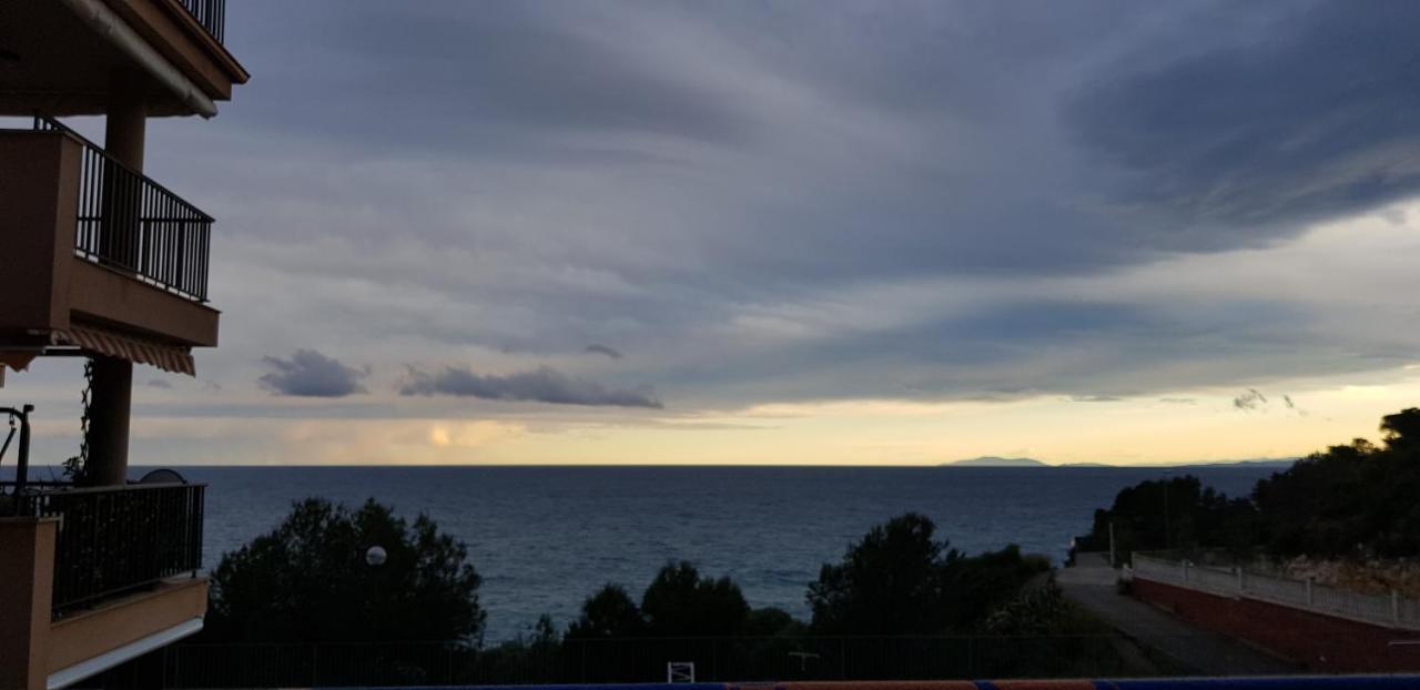 Apartamento Con Vistas Al Mar Salou Luaran gambar